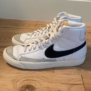 Nike Blazer Mid 77 White and Black